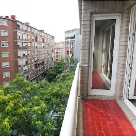 Dos Torres Alierta - Edificio De Con Parking Privado Amplios Para Estar Como En Casa Ideal Para Grupos Y Empresas Zaragoza