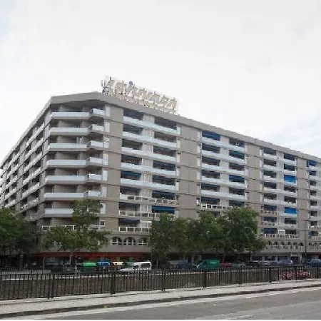 Dos Torres Alierta - Edificio De Con Parking Privado Amplios Para Estar Como En Casa Ideal Para Grupos Y Empresas Apartamento *
