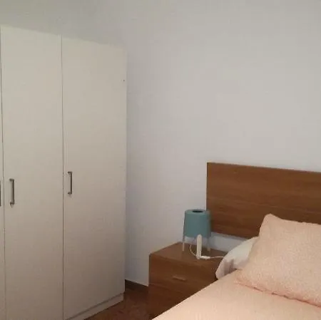 Apartamento Dos Torres Alierta - Edificio De Con Parking Privado Amplios Para Estar Como En Casa Ideal Para Grupos Y Empresas