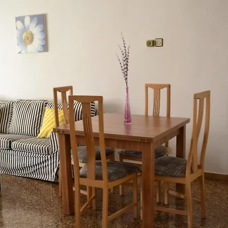 Dos Torres Alierta - Edificio De Con Parking Privado Amplios Para Estar Como En Casa Ideal Para Grupos Y Empresas *