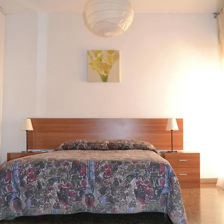 Dos Torres Alierta - Edificio De Con Parking Privado Amplios Para Estar Como En Casa Ideal Para Grupos Y Empresas Apartamento