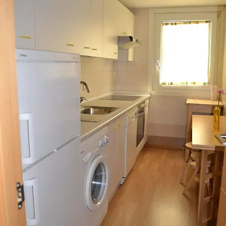 Dos Torres Alierta - Edificio De Con Parking Privado Amplios Para Estar Como En Casa Ideal Para Grupos Y Empresas Apartamento *