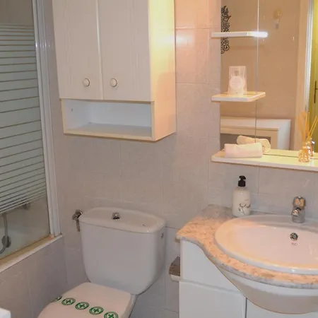 Apartamento Dos Torres Alierta - Edificio De Con Parking Privado Amplios Para Estar Como En Casa Ideal Para Grupos Y Empresas
