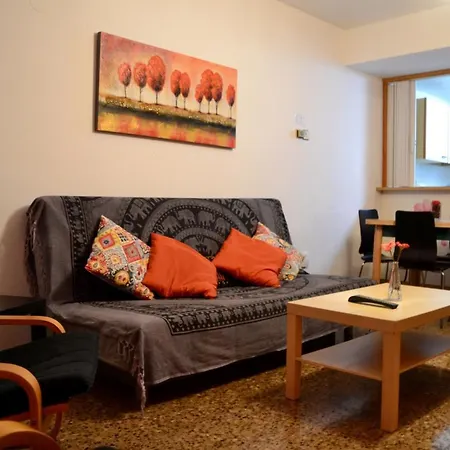 Apartamento Dos Torres Alierta - Edificio De Con Parking Privado Amplios Para Estar Como En Casa Ideal Para Grupos Y Empresas Zaragoza